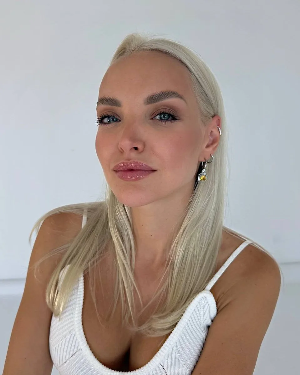 Diana Diamond, headshot
